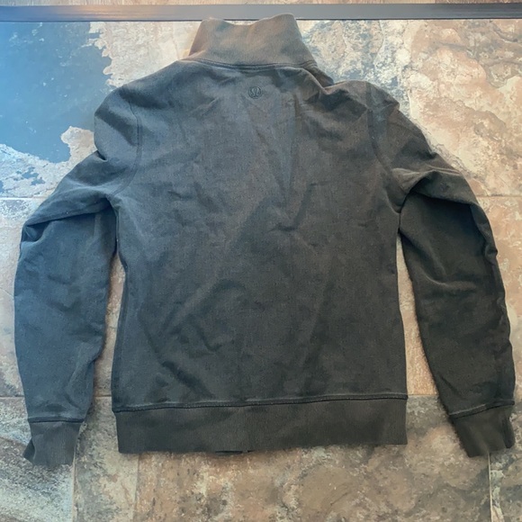 Bundle of Lululemon athletica outfits deal - Picture 6 of 9